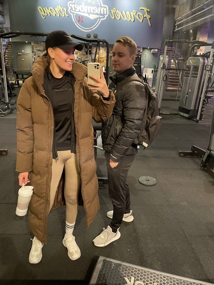 Med Stronger tar du gymmet med storm